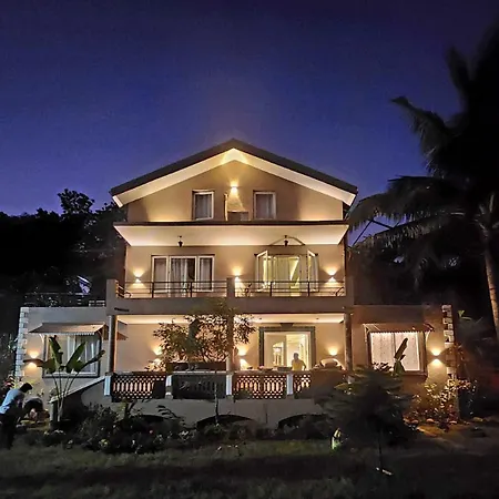 Luxurystays: Panache 9, 5-Bhk Villa Private Pool